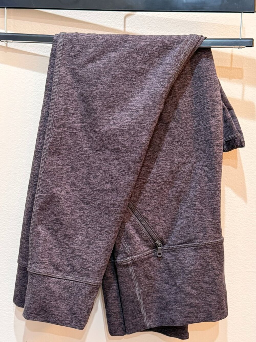 OFFLINE by Aerie The Hugger High-Rise Pocket Leggings Large